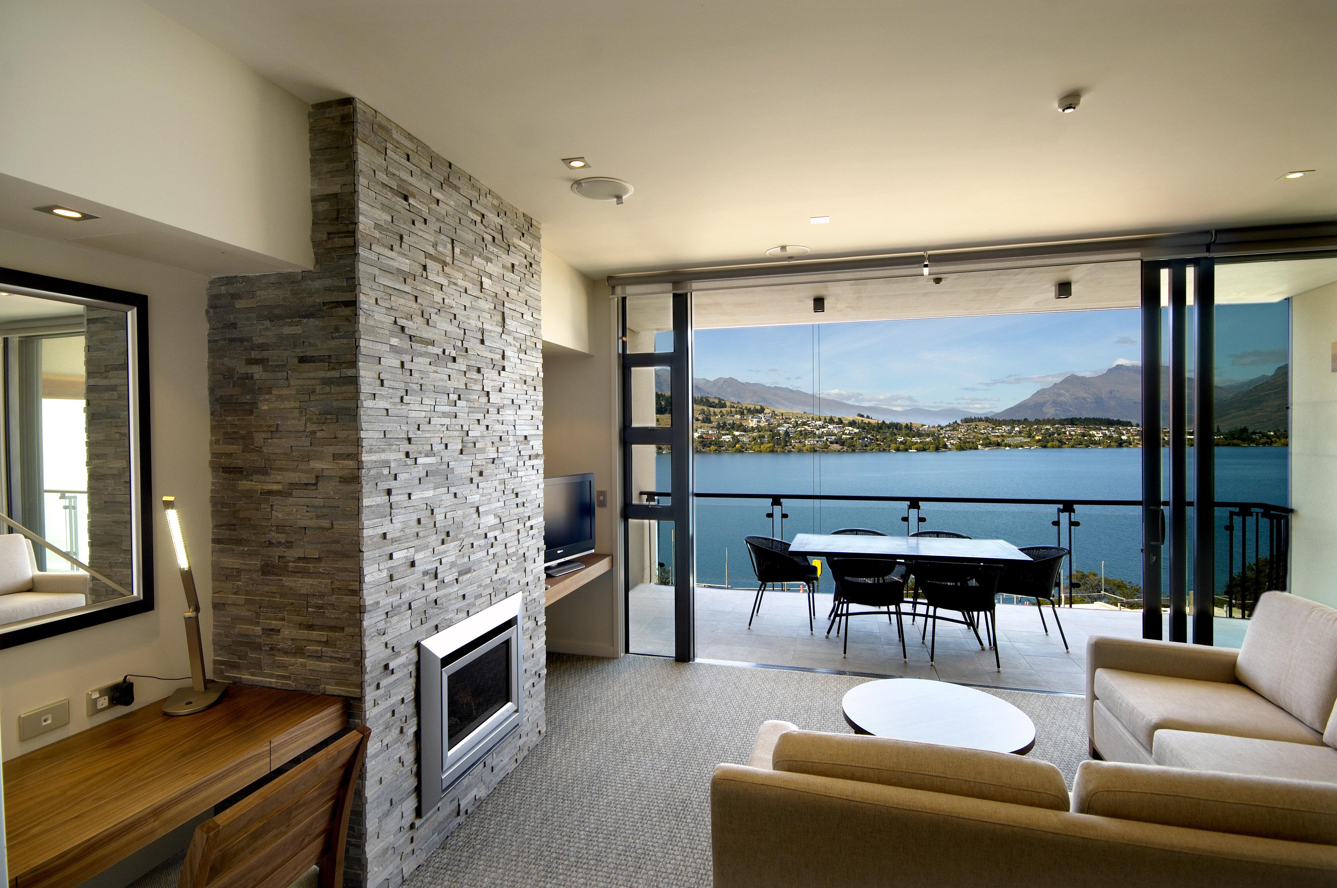 The Rees & Luxury Hotel